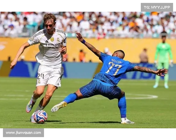 法甲夏季转会风云:大牌球员或将改变球队格局多家豪门瞄准引援目标 法甲夏季转会风云:大牌球员或将改变球队格局多家豪门瞄准引援目标